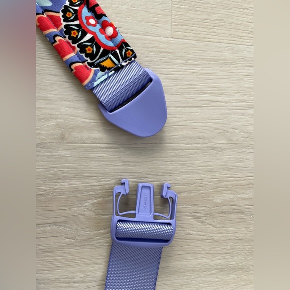 NEW NWT Vera Bradley Sling bag garden mural - Picture 6 of 6